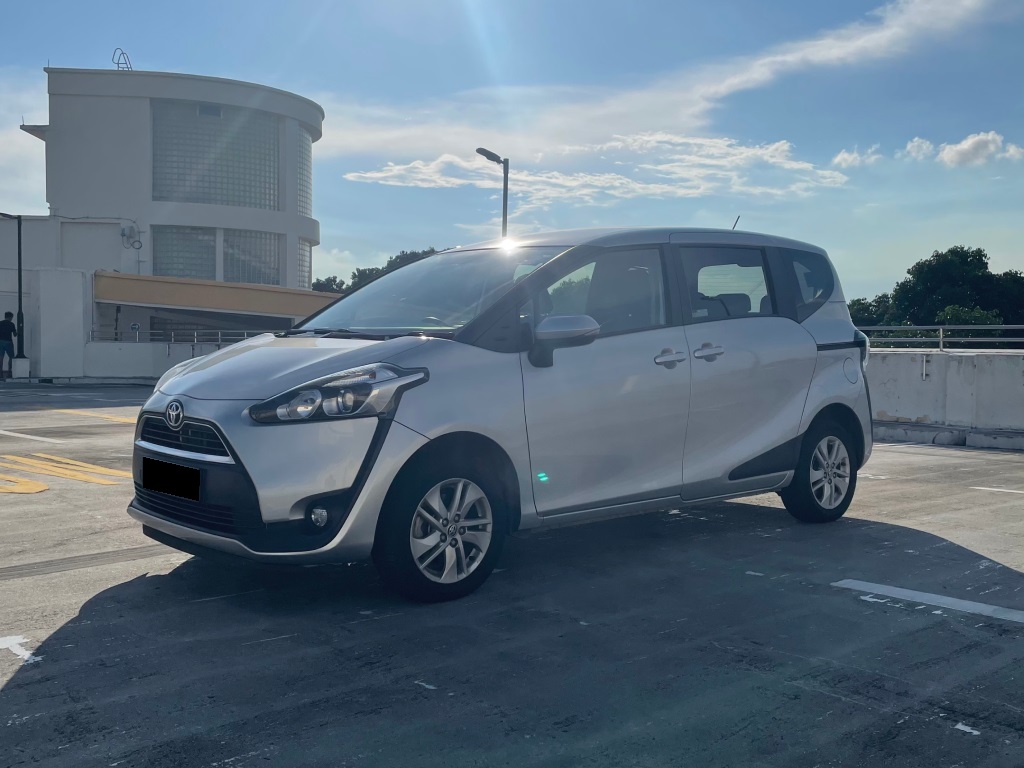 Toyota Sienta - Affordable car rental Singapore, PHV Grab rental vehicle