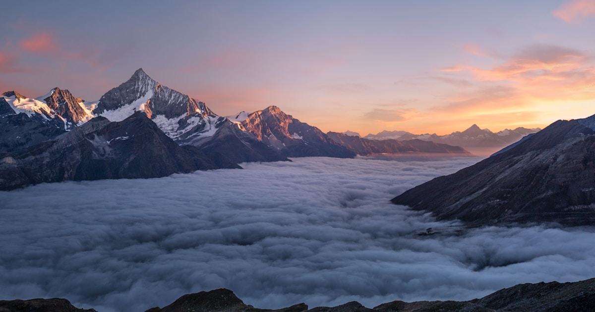 Scenic highway through lush green Malaysian landscape, perfect for a weekend road trip from Singapore